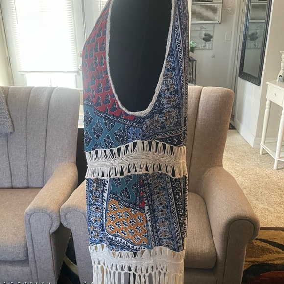 Umgee Red and Blue Patterned Vest - Picture 3 of 9